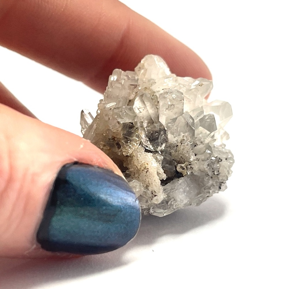 Intricate quartz cluster - Picture 6 of 6